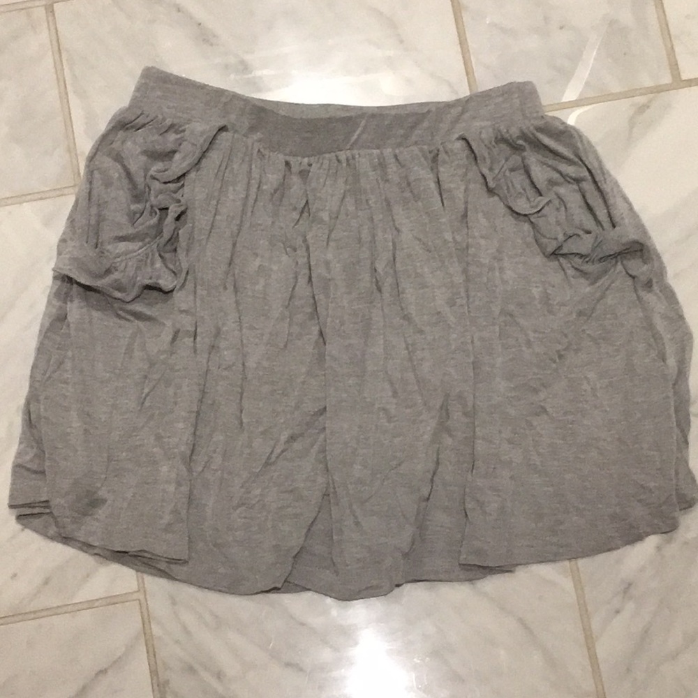 Grey skirt